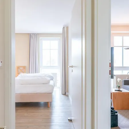 شقة 377, Seepark *